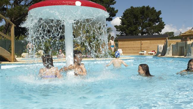 Piscine chauffee - Camping kostarmor