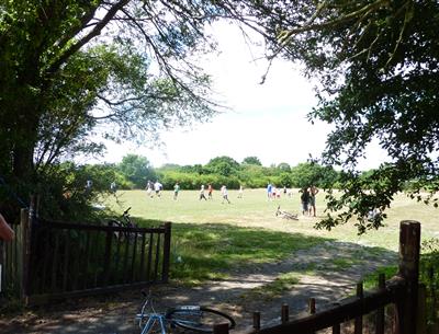 partie de foot au camping kost-ar-moor fouesnant 29
