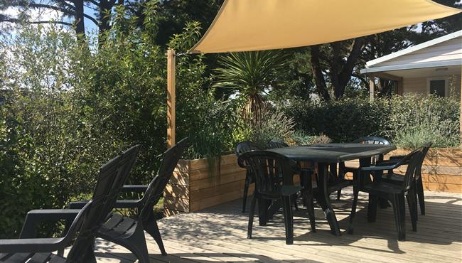 Terrasse Mobil-home Déclik Riviera Camping Kost ar Mor