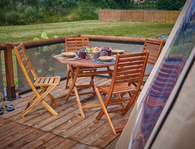 tipi terrasse camping kost-ar-moor