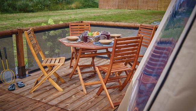 tipi terrasse camping kost-ar-moor