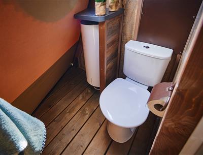 glamping luxe bretagne tipi wc