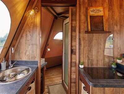 glamping fouesnant tipi cuisson vitrocéramique