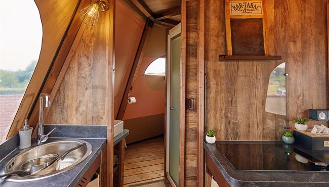 glamping fouesnant tipi cuisson vitrocéramique